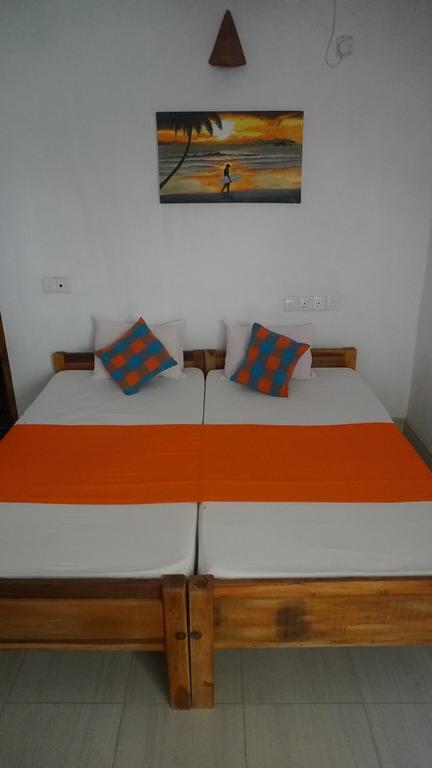 Zimbay Guest House Vịnh Arugam Phòng bức ảnh