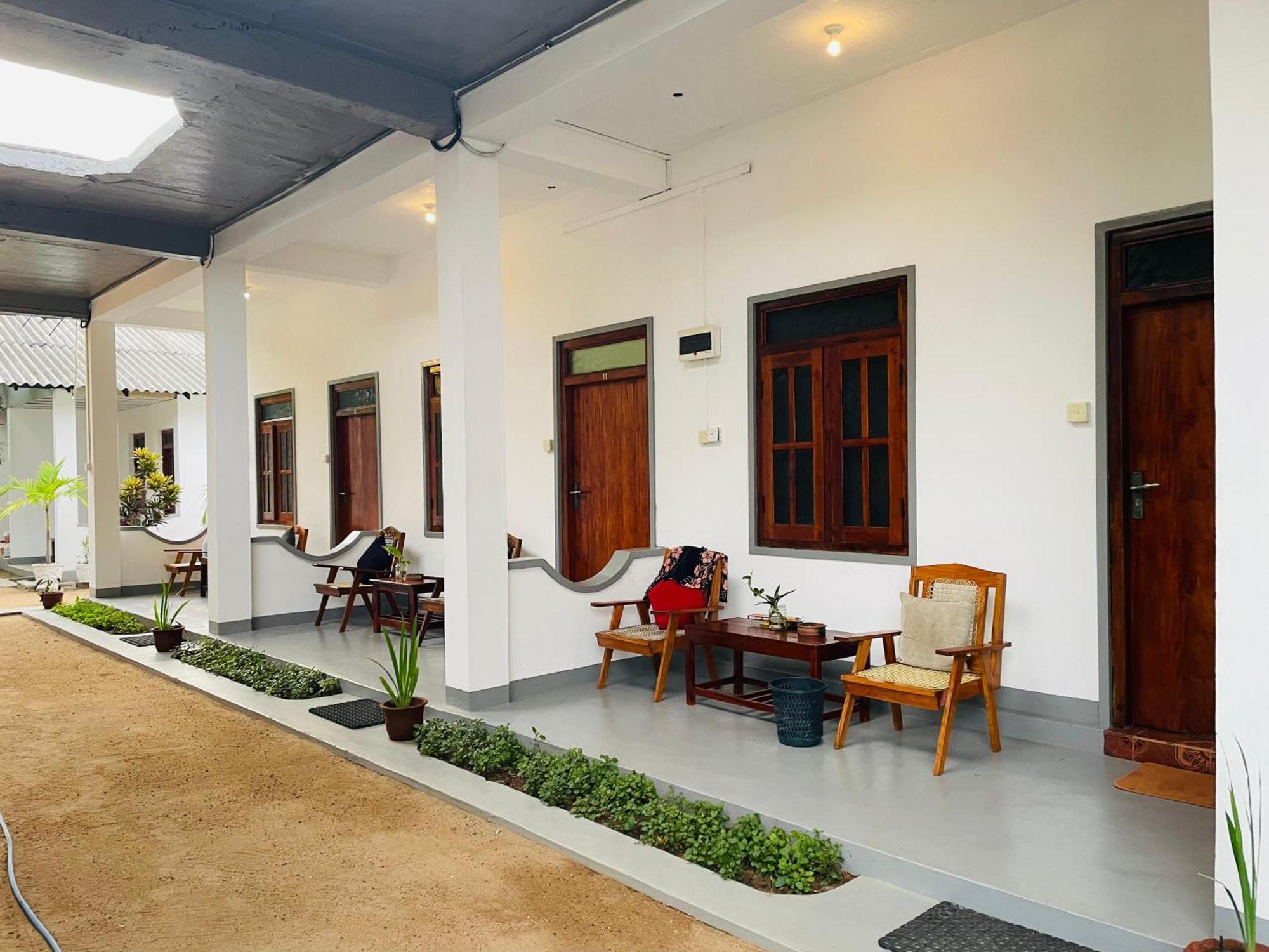 Zimbay Guest House Vịnh Arugam Ngoại thất bức ảnh