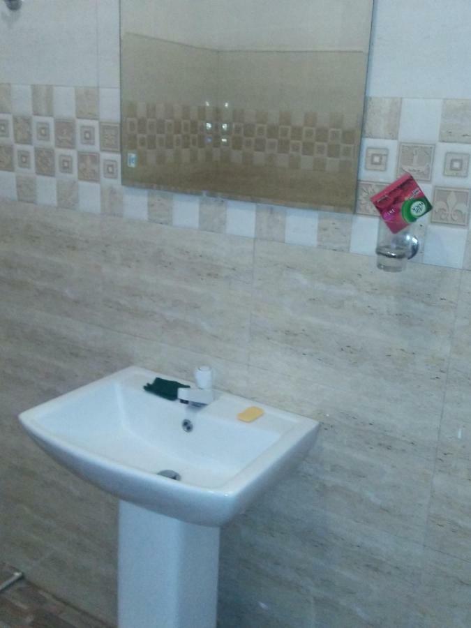 Zimbay Guest House Vịnh Arugam Ngoại thất bức ảnh